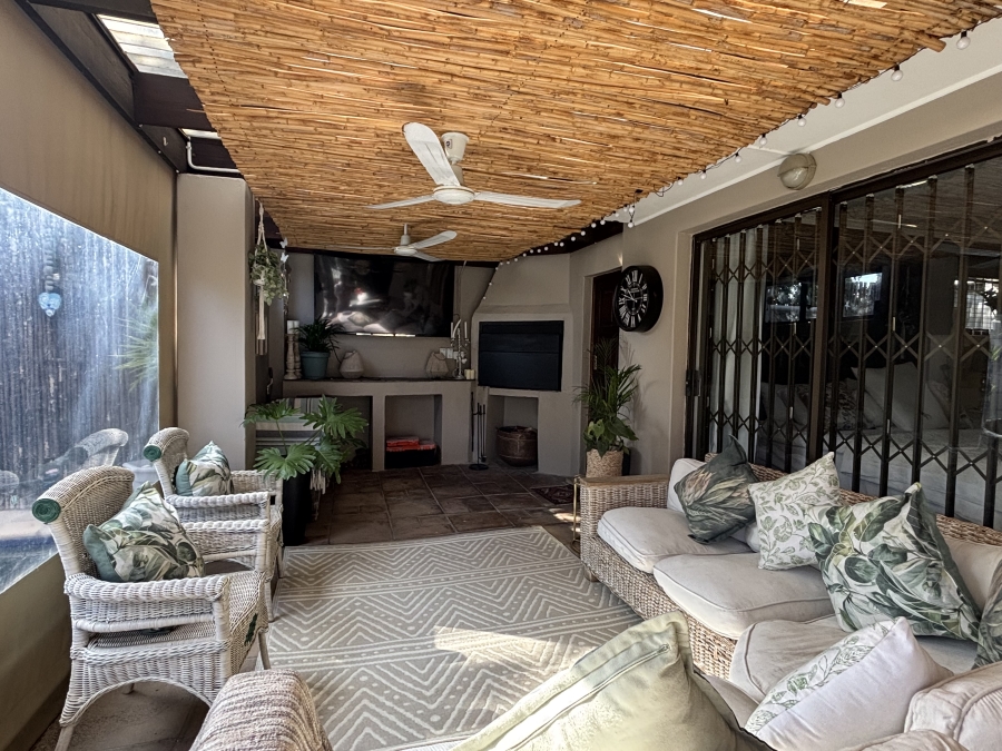 4 Bedroom Property for Sale in West Beach Western Cape